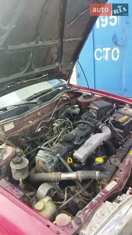 Хетчбек Nissan Primera 1991 в Білгороді-Дністровському