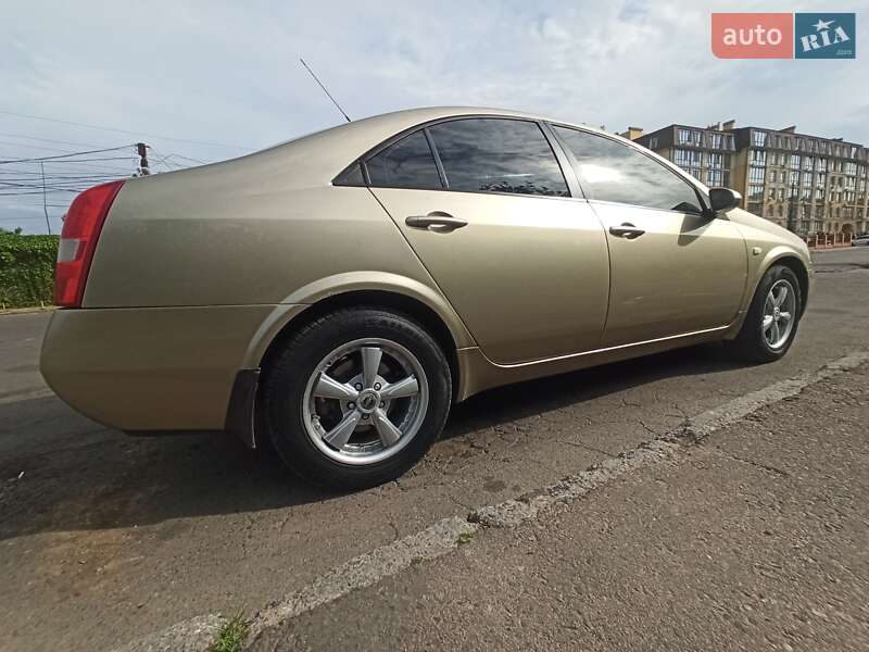 Седан Nissan Primera 2004 в Одессе