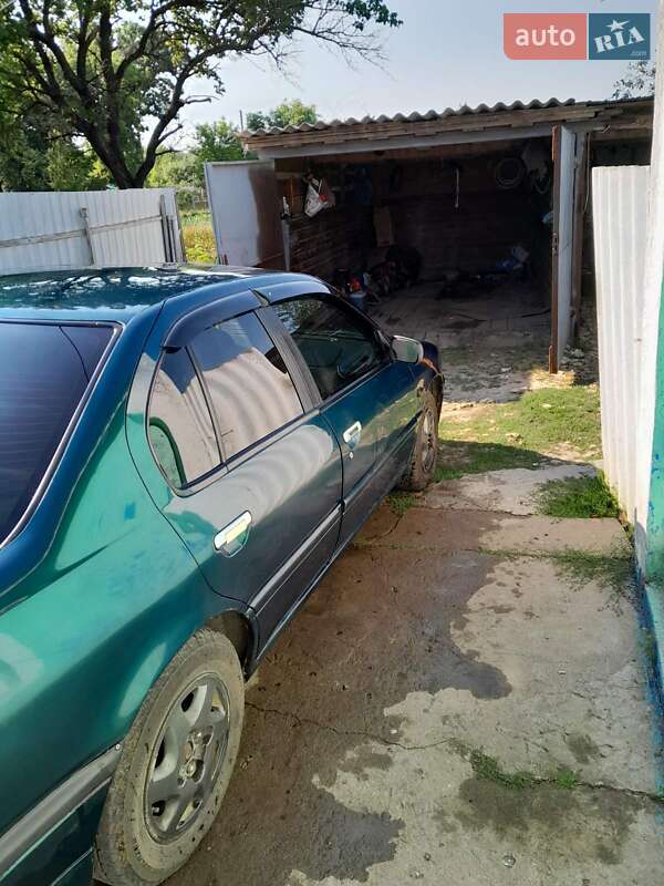 Седан Nissan Primera 1995 в Березовке
