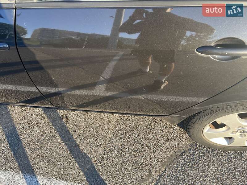 Седан Nissan Primera 2003 в Львові