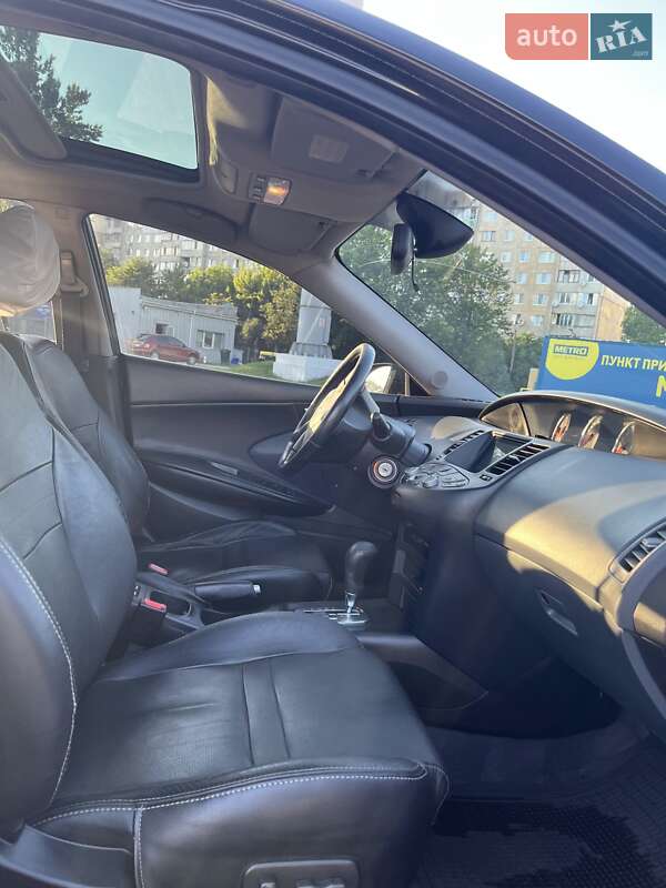 Седан Nissan Primera 2003 в Львові