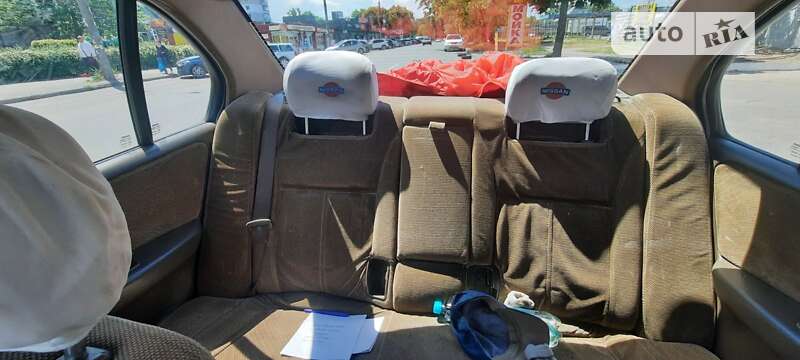 Седан Nissan Primera 1991 в Кам'янському