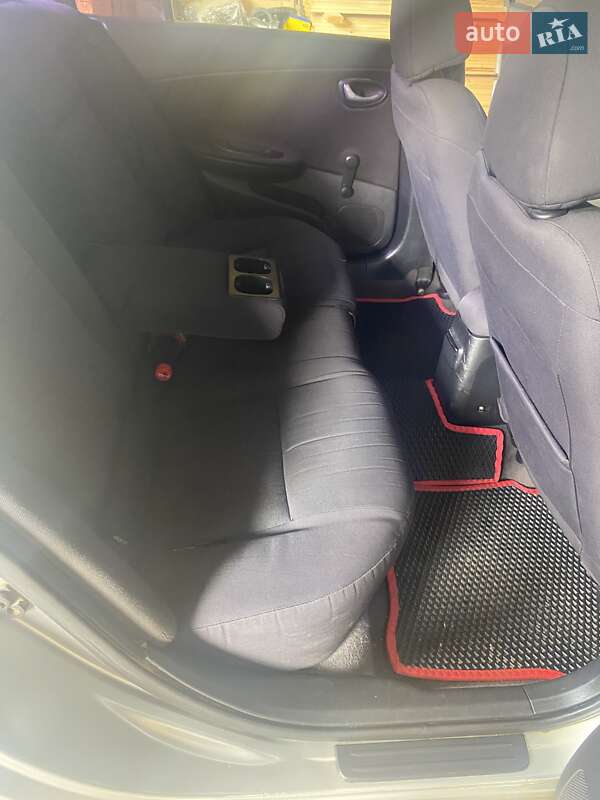 Седан Nissan Primera 2004 в Рожнятове