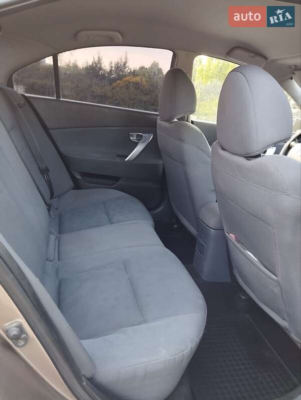 Седан Nissan Primera 2006 в Чорноморську