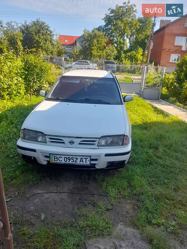 Nissan Primera 1995