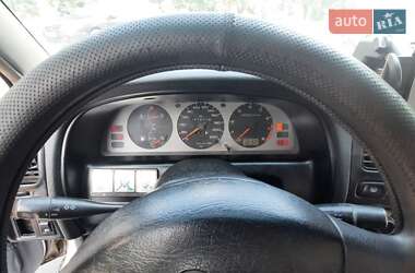 Седан Nissan Primera 1995 в 