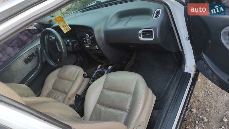 Хетчбек Nissan Primera 1993 в Піщанці