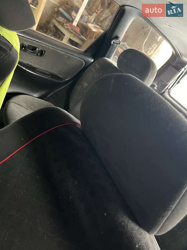 Универсал Nissan Primera 1992 в Зборове