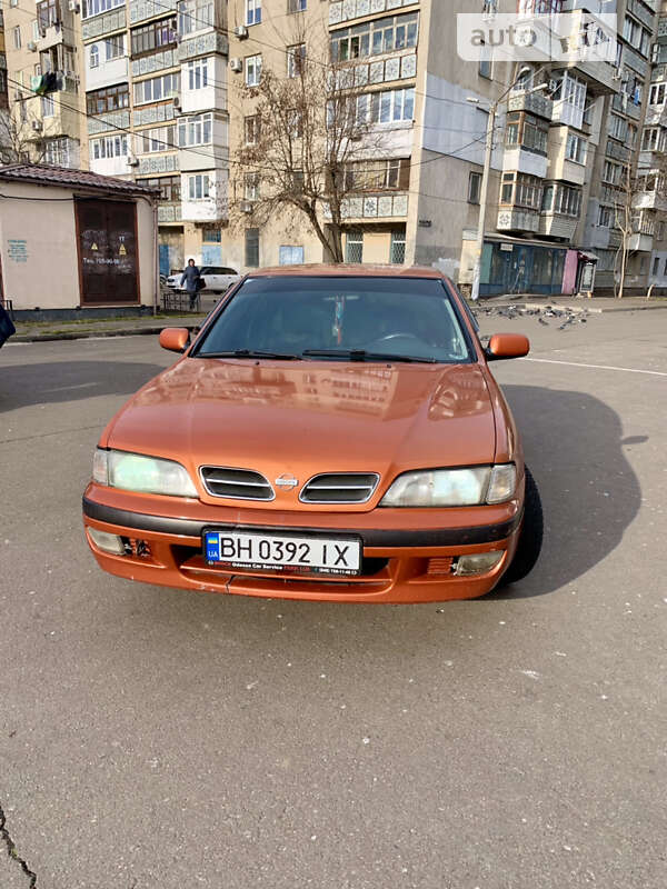 Седан Nissan Primera 1997 в Одесі