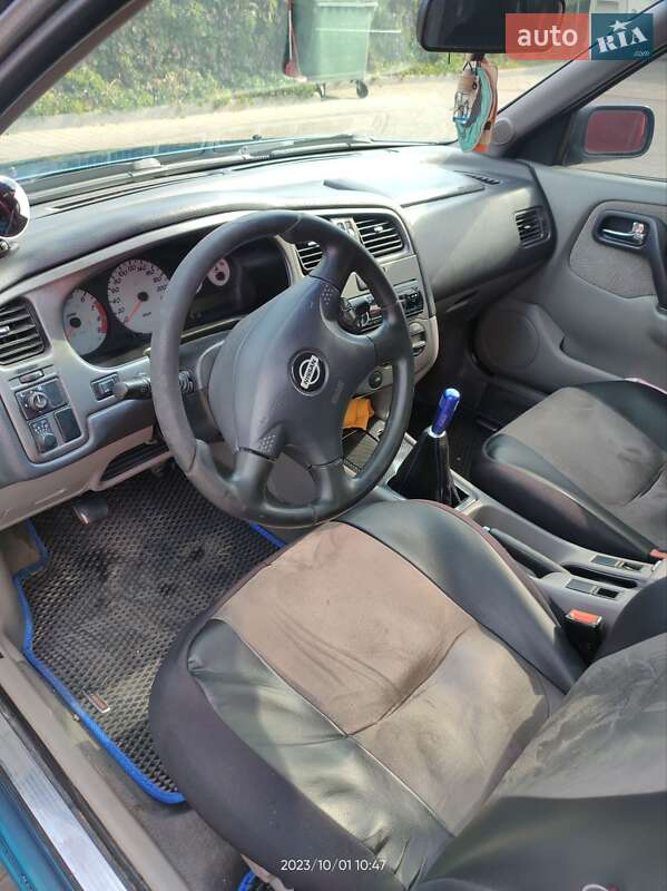 Седан Nissan Primera 2001 в Одессе