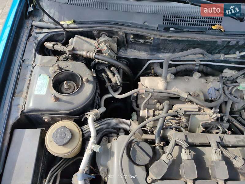 Седан Nissan Primera 2001 в Одессе