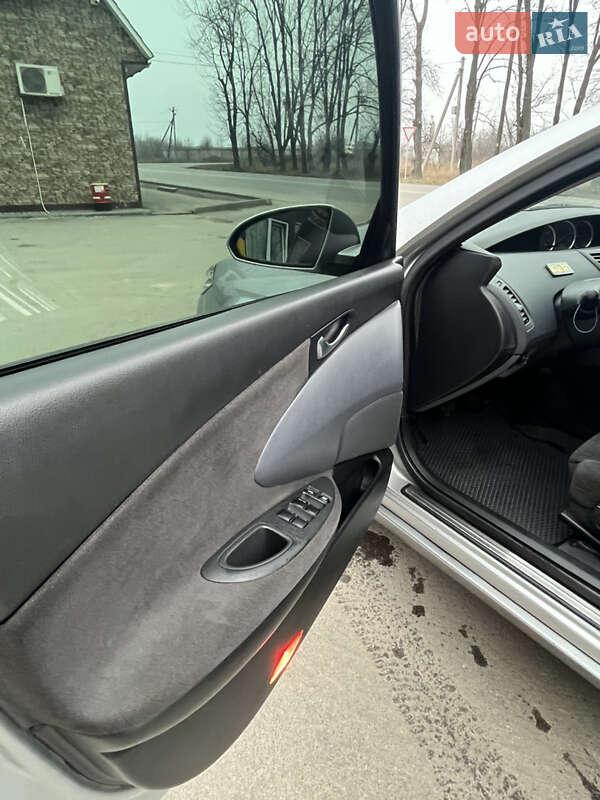 Седан Nissan Primera 2004 в Гайсину