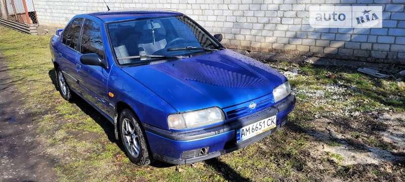 Седан Nissan Primera 1995 в Житомире