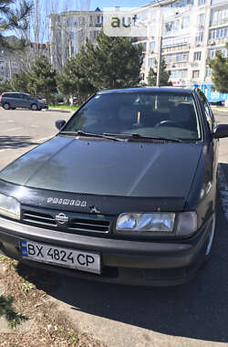 Седан Nissan Primera 1994 в Одессе