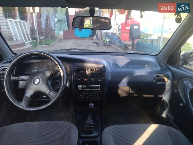 Хэтчбек Nissan Primera 1990 в Любашевке