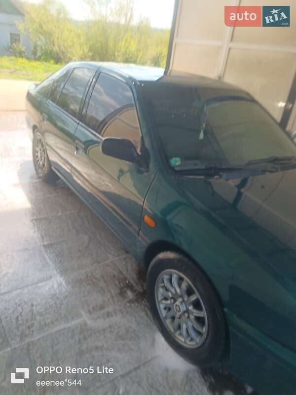 Хэтчбек Nissan Primera 1994 в Березовке