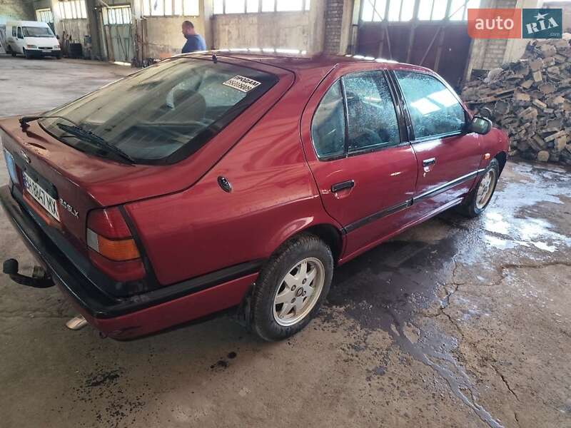 Хетчбек Nissan Primera 1993 в Запоріжжі