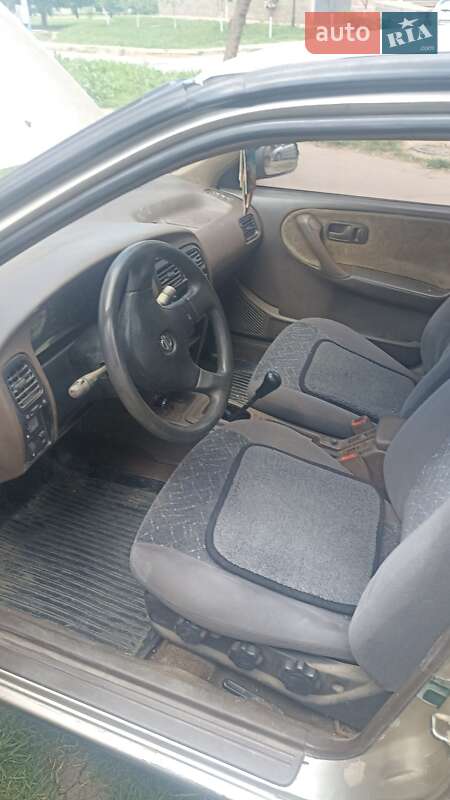 Седан Nissan Primera 1991 в Одесі фото 3 Седан Nissan Primera 1991 в Одесі
