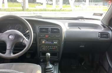 Седан Nissan Primera 1992 в Харкові