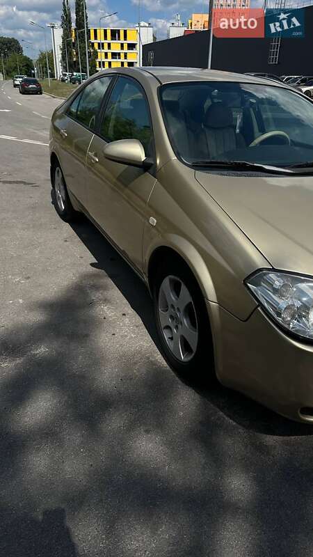 Седан Nissan Primera 2003 в Киеве