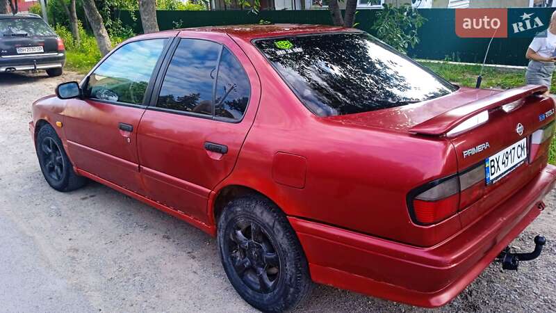 Седан Nissan Primera 1995 в Новой Ушице