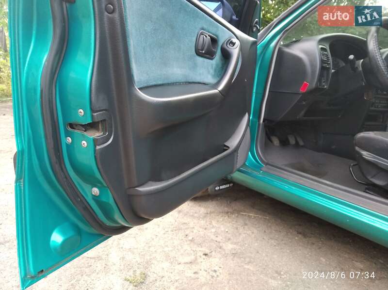 Седан Nissan Primera 1996 в Березівці