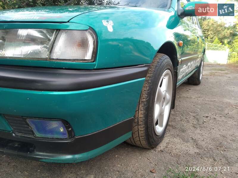 Седан Nissan Primera 1996 в Березівці