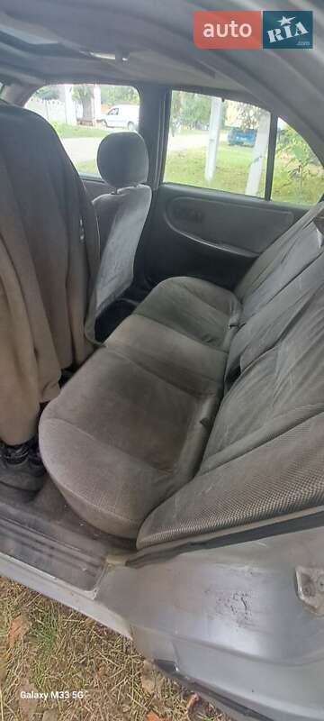 Хэтчбек Nissan Primera 1993 в Одессе