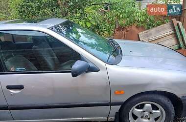 Седан Nissan Primera 1991 в Бердичеве