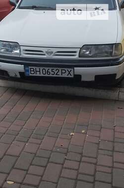 Седан Nissan Primera 1993 в Болграде