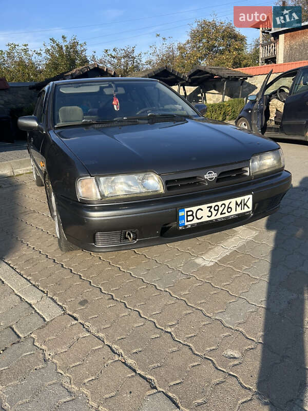 Хетчбек Nissan Primera 1994 в Стрию