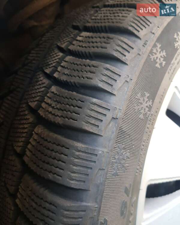 Седан Nissan Primera 2005 в Бродецком