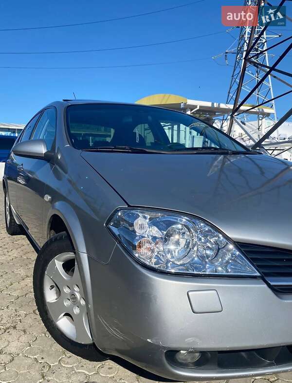 Седан Nissan Primera 2003 в Чернівцях