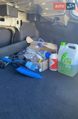 Седан Nissan Primera 2003 в Черновцах