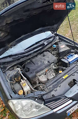 Седан Nissan Primera 2003 в 
