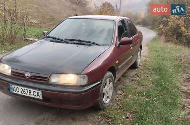 Седан Nissan Primera 1994 в Тячеве