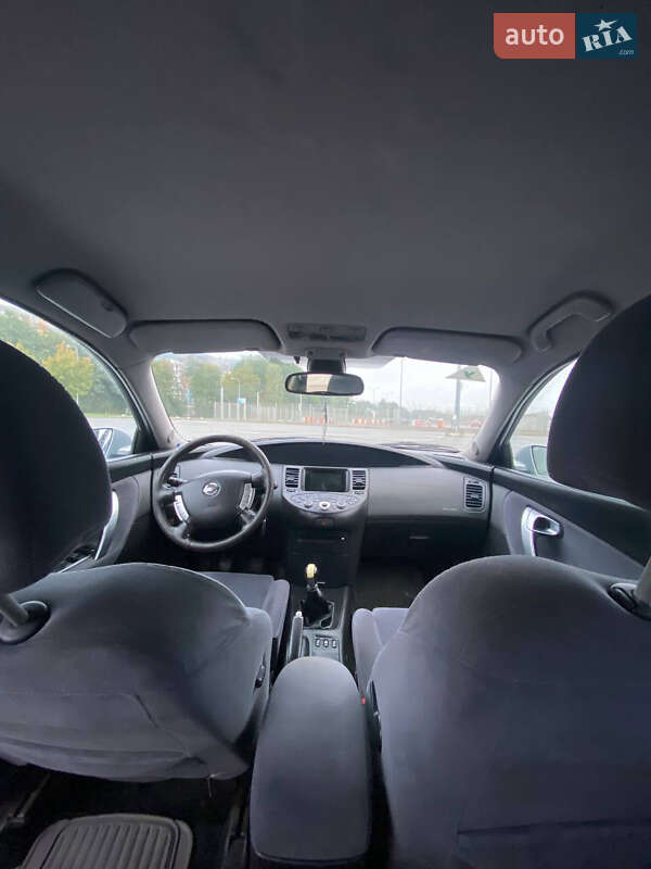 Седан Nissan Primera 2006 в Львові