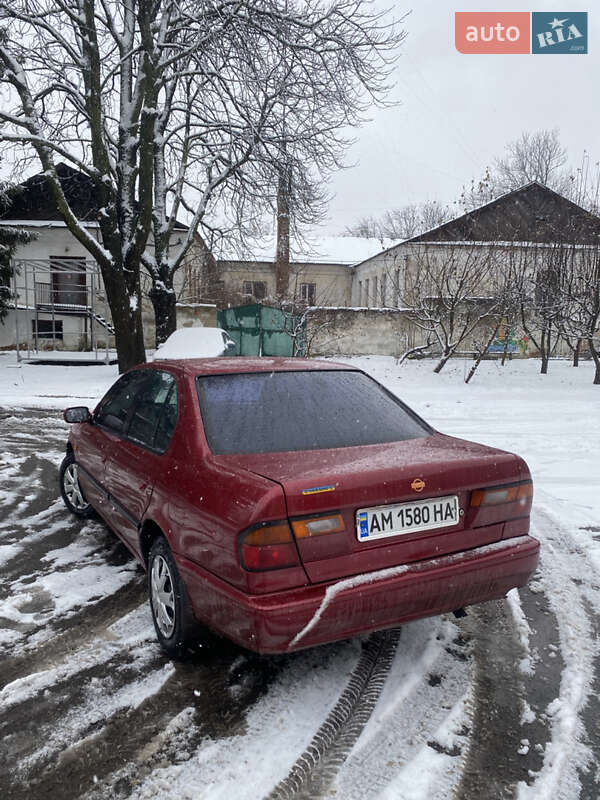 Седан Nissan Primera 1991 в Житомире фото 5 Седан Nissan Primera 1991 в Житомире