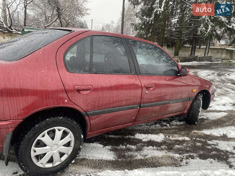 Седан Nissan Primera 1991 в Житомире фото 3 Седан Nissan Primera 1991 в Житомире