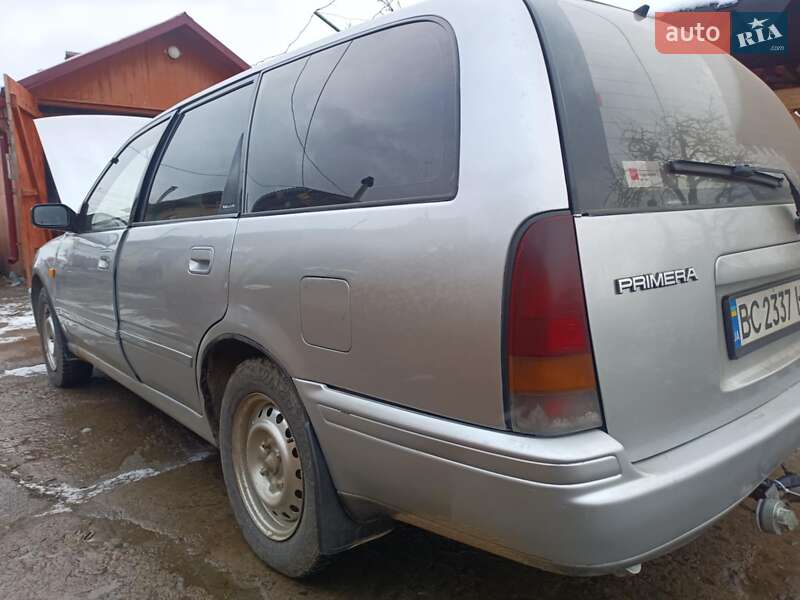 Універсал Nissan Primera 1993 в Самборі
