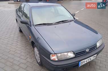 Седан Nissan Primera 1993 в Білгороді-Дністровському