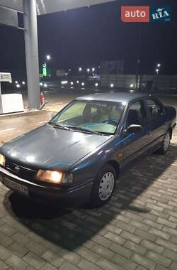 Седан Nissan Primera 1993 в Білгороді-Дністровському