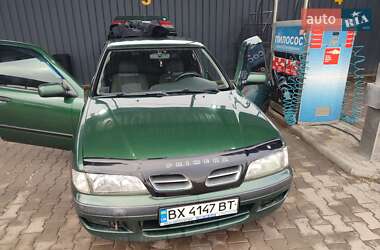 Седан Nissan Primera 1996 в Хмельницькому