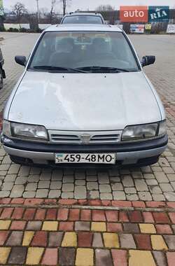 Седан Nissan Primera 1992 в Снятині