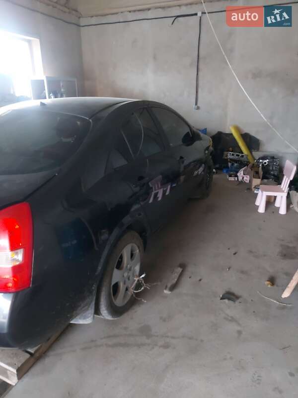 Седан Nissan Primera 2006 в Луцке