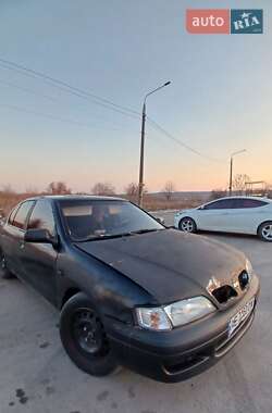 Седан Nissan Primera 1997 в Запорожье