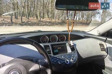 Седан Nissan Primera 2003 в 