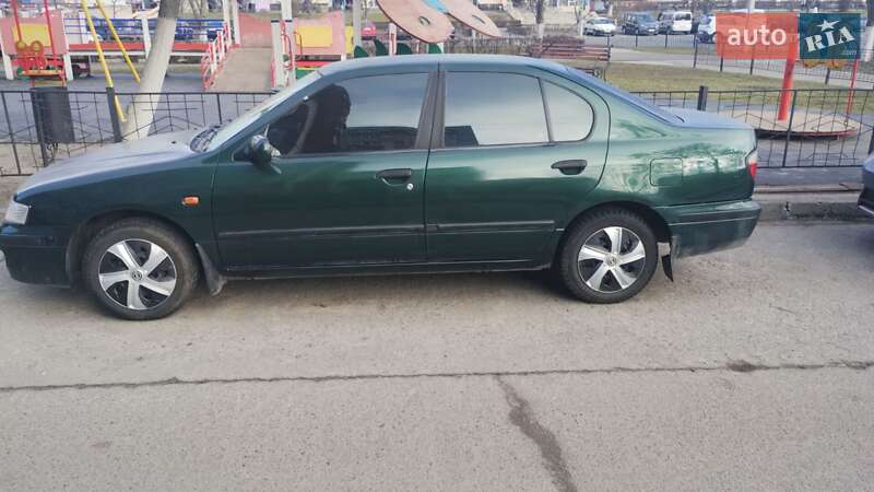 Седан Nissan Primera 1997 в Нетішині