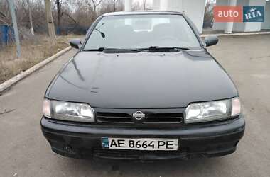 Седан Nissan Primera 1990 в Кривому Розі