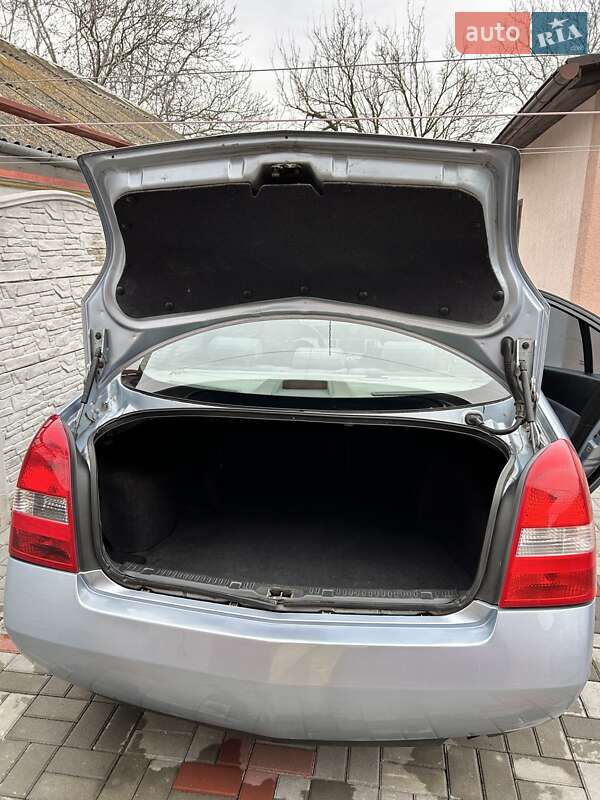 Седан Nissan Primera 2006 в Николаеве